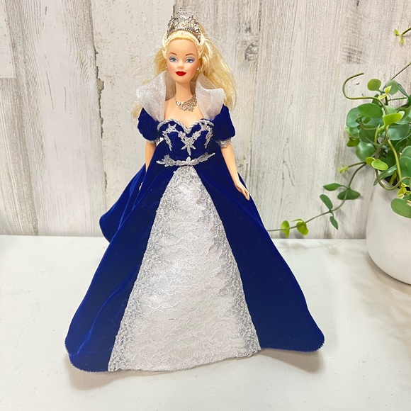 Barbie Other - Barbie Millennium Keepsake Special Edition Happy New Year 2000